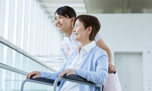 親の介護 休む ためのプロ直伝の裏ワザ5選！介護負担を軽減しながら無理なく続ける方法を紹介