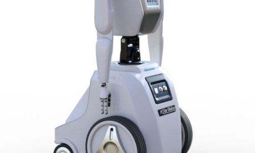 介護ロボット導入現場での操作性や問題点に悩む介護士のイメージ
